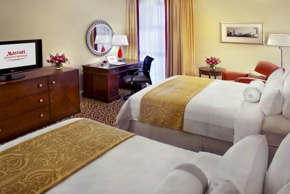 Charlotte Marriott Southpark Hotel Room photo